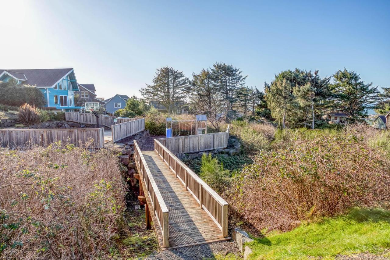 Coastal Bliss Villa Lincoln City Exterior photo